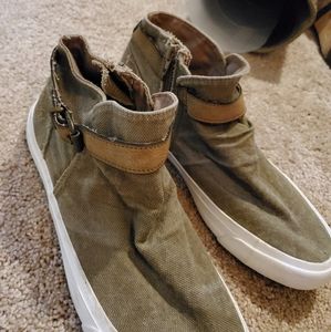 Blowfish ankle top sneakers